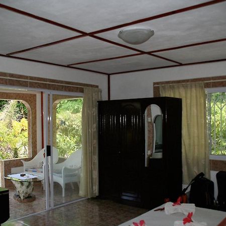 Rising Sun Guesthouse La Digue Rom bilde