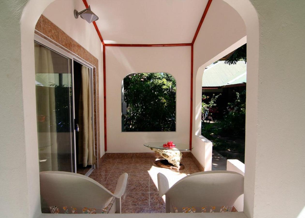 Rising Sun Guesthouse La Digue Eksteriør bilde