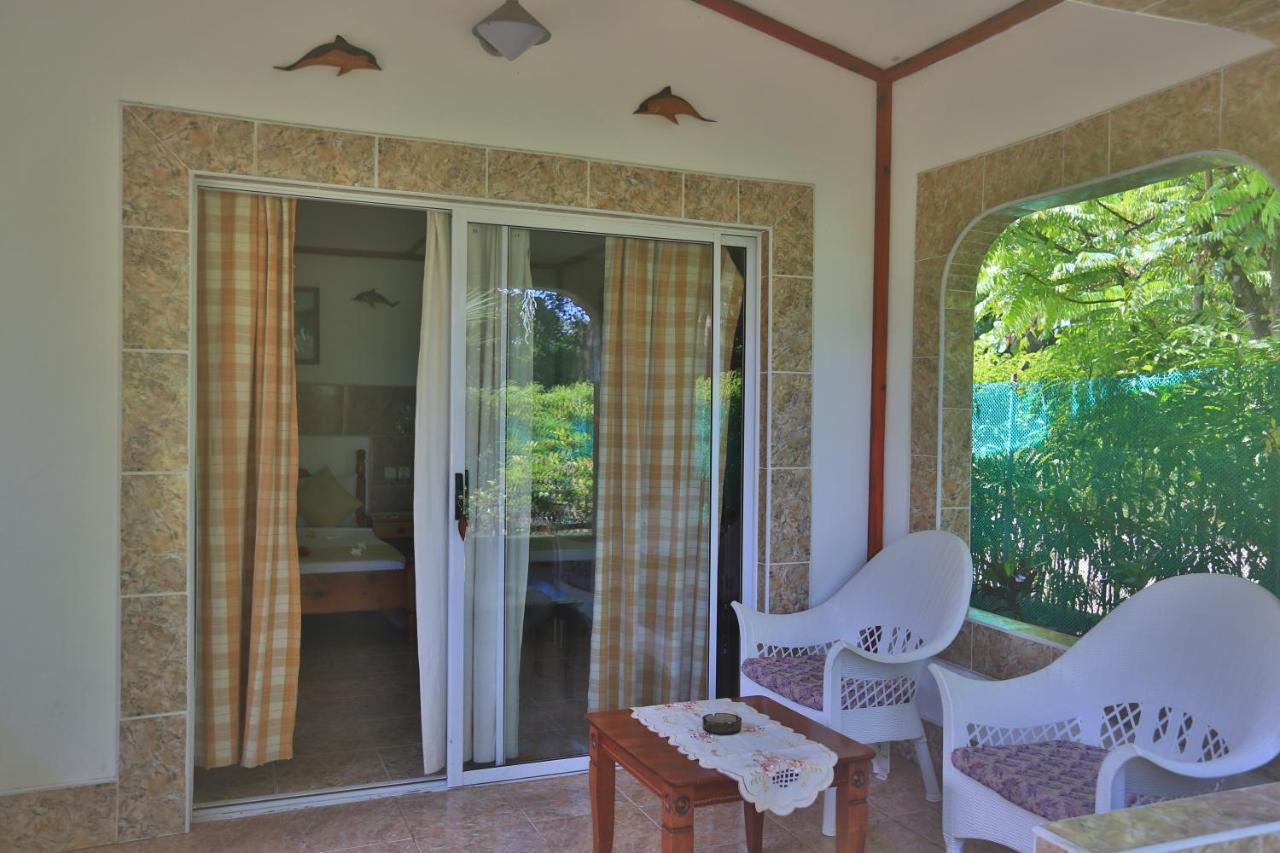 Rising Sun Guesthouse La Digue Rom bilde