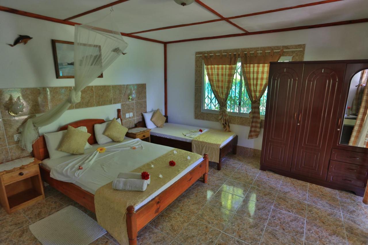 Rising Sun Guesthouse La Digue Rom bilde