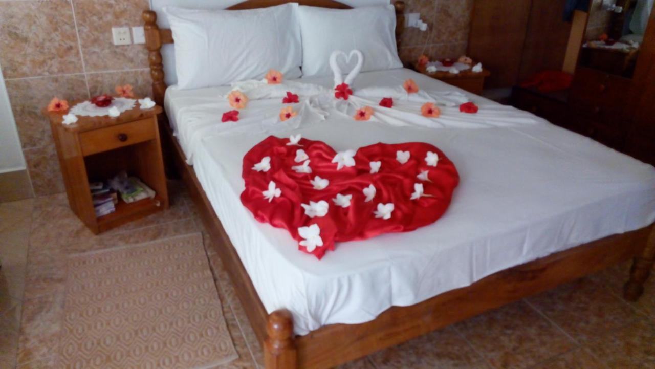 Rising Sun Guesthouse La Digue Eksteriør bilde