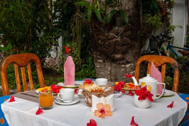 Rising Sun Guesthouse La Digue Eksteriør bilde