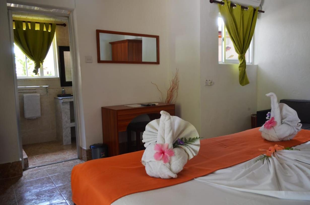 Rising Sun Guesthouse La Digue Eksteriør bilde