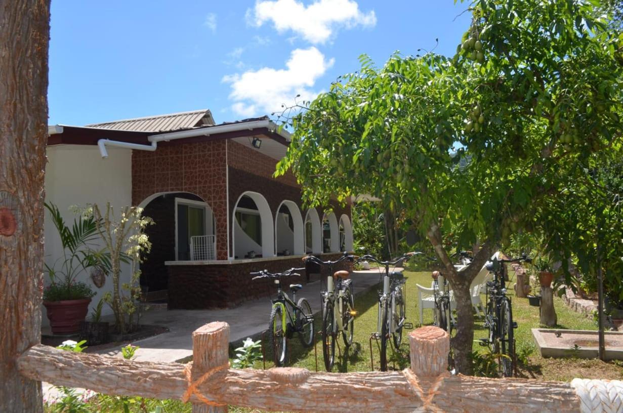 Rising Sun Guesthouse La Digue Eksteriør bilde