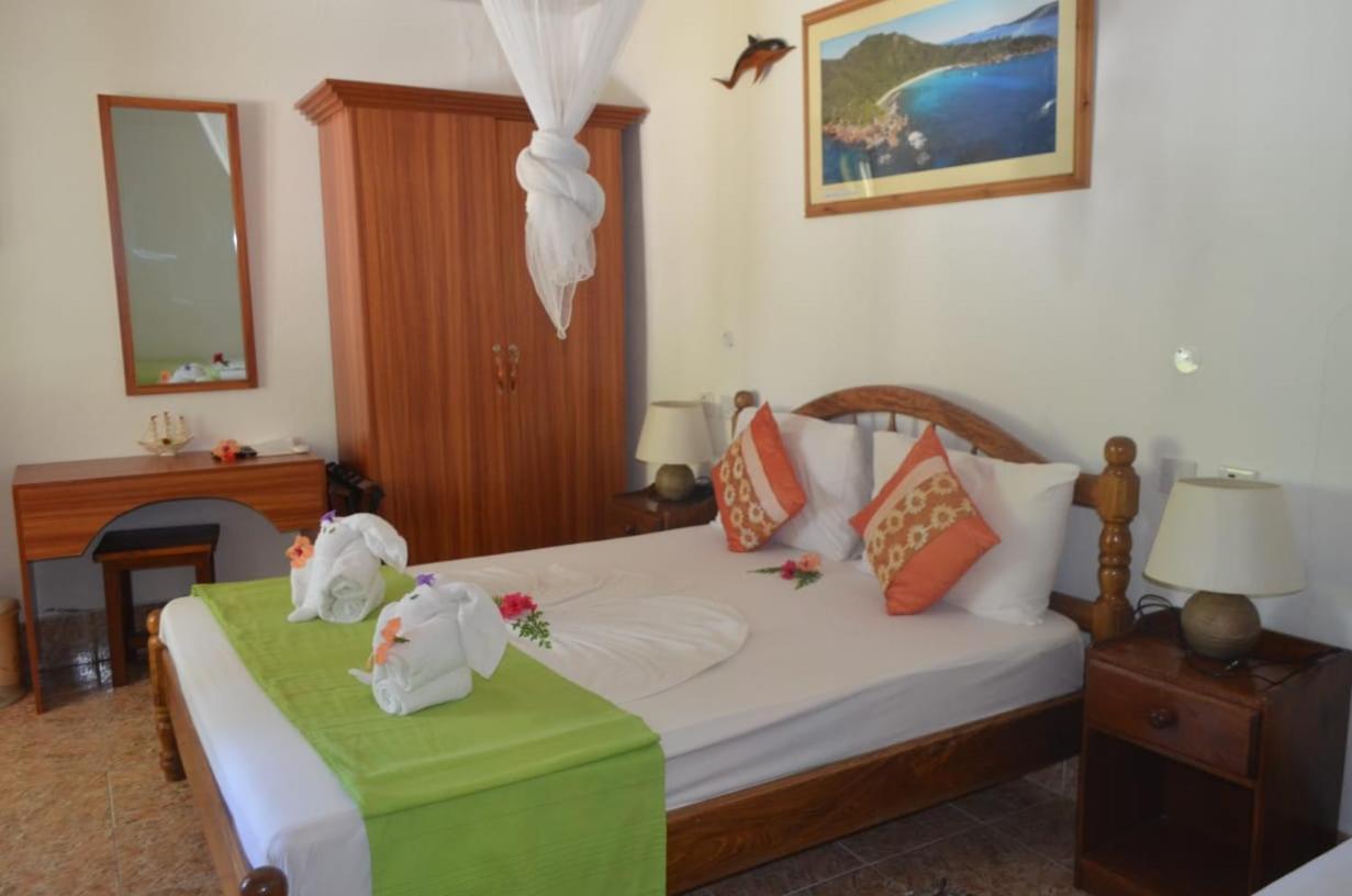 Rising Sun Guesthouse La Digue Eksteriør bilde