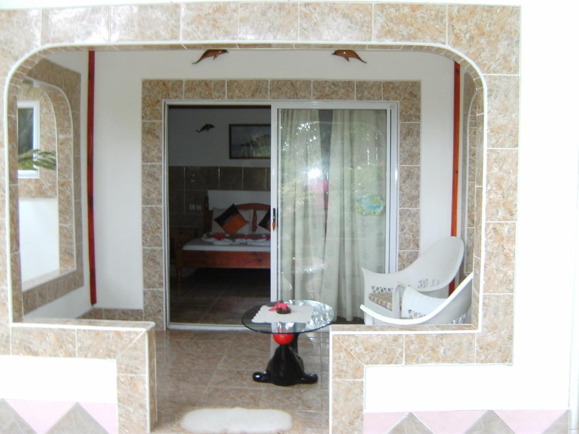 Rising Sun Guesthouse La Digue Rom bilde